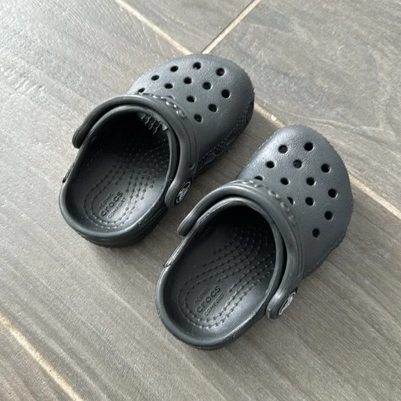 Toddler Crocs - Picture 2 of 2
